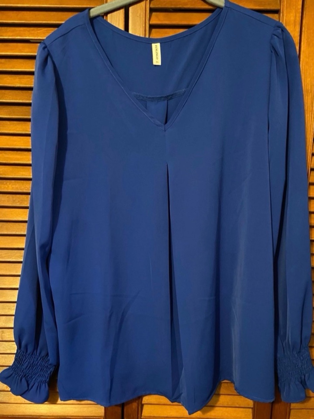 Women's Blue V-Neck Long Sleeve Chiffon Blouse